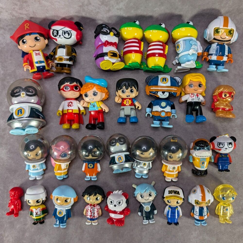 Ryans World Mystery Figures Lot 31 Red Titan Combo Panda Peck Gus Space Gold